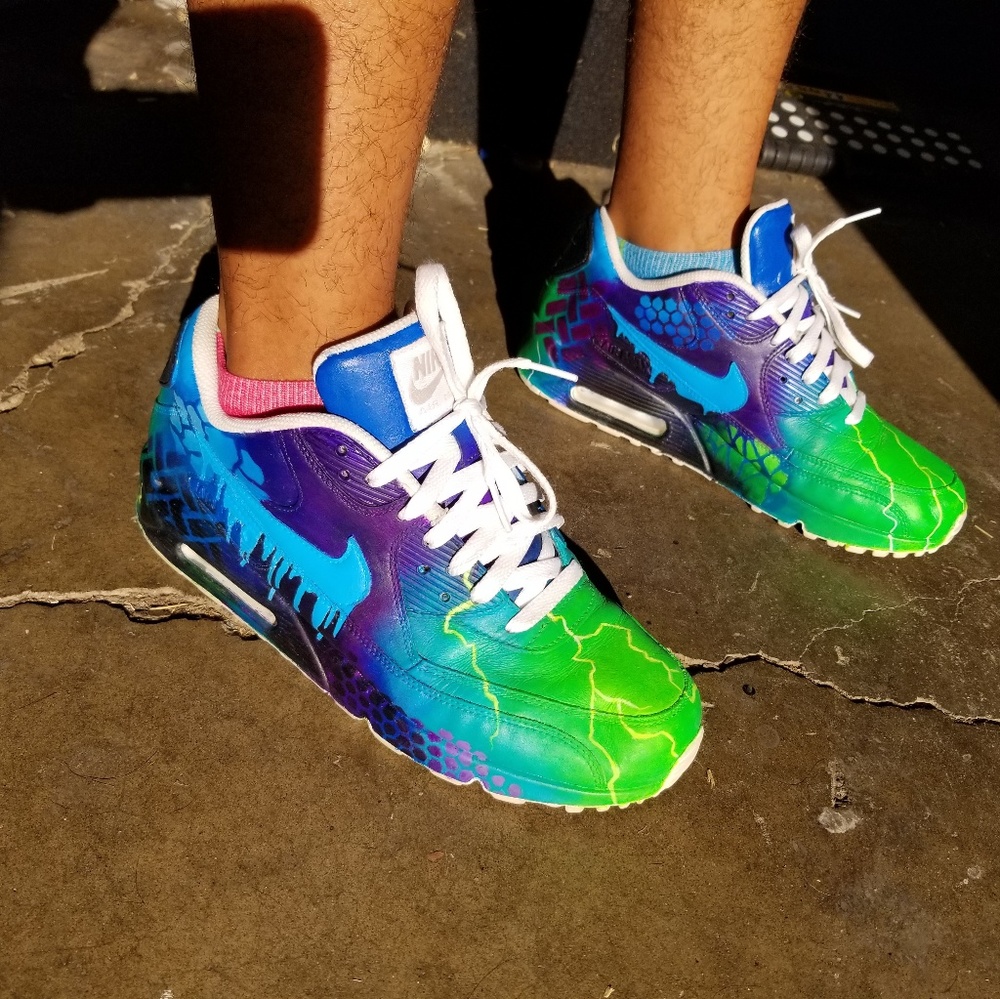 Custom air max 90s size 10